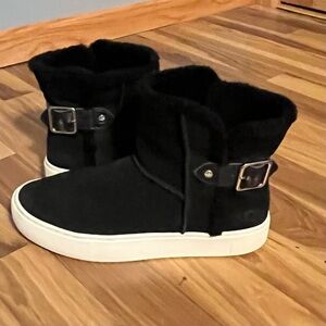 UGG Aika Black Soft Suede Leather Booties UGGpure Wool Lining Winter Boot Size 9